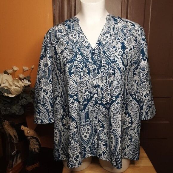 Denim 24/7 Tunic Blue Flower Motif Top Plus size 24W - Picture 1 of 12